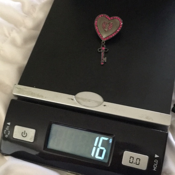 🖤©️FAF💕crystal heart locket brooch - Picture 10 of 10